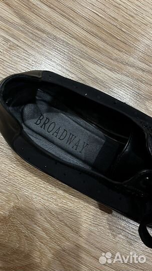 Туфли женские