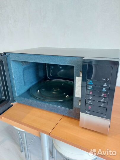 Микроволновая печь