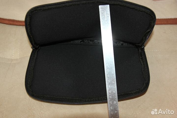 Сумочка для нетбука, планшета (26*17см.)