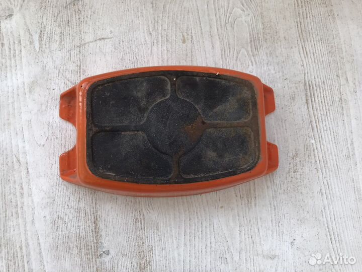 Чугунная форма для запекания с крышкой эмаль