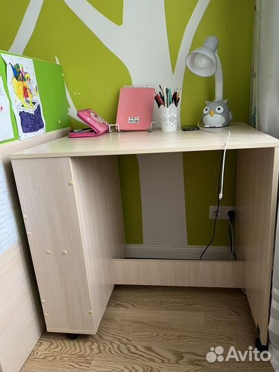 Модульная детская кровать и стол