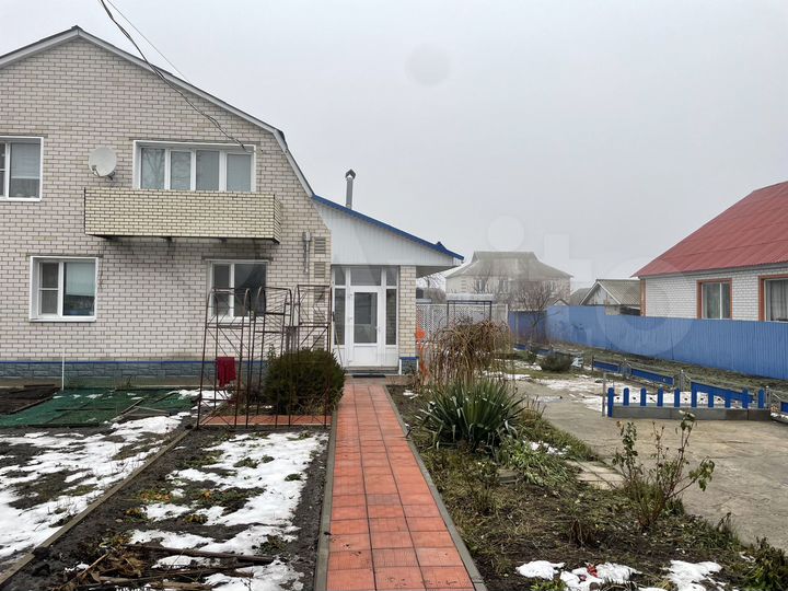 Дом 235 м² на участке 14 сот.