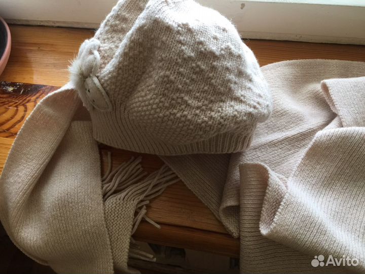 Берет женский вязаный