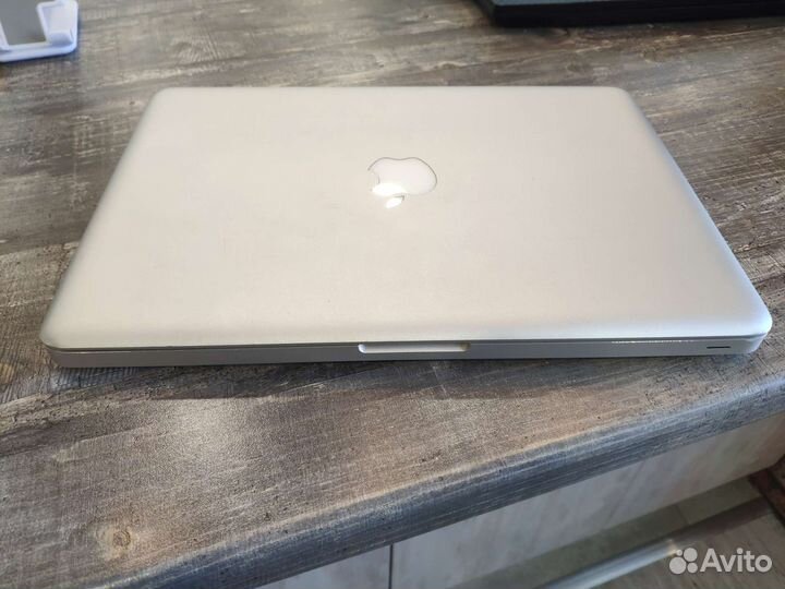 Macbook pro 13 mid 2010