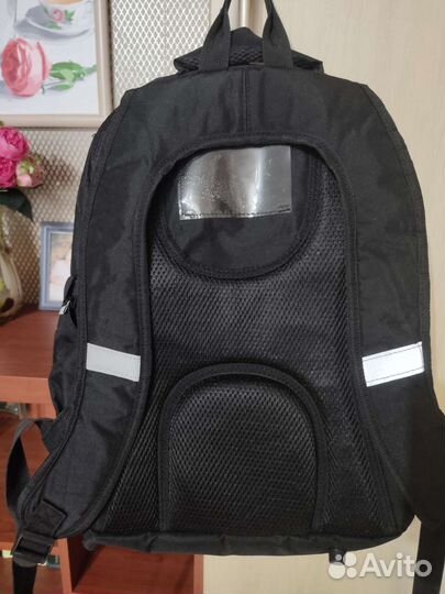 Рюкзак школьный