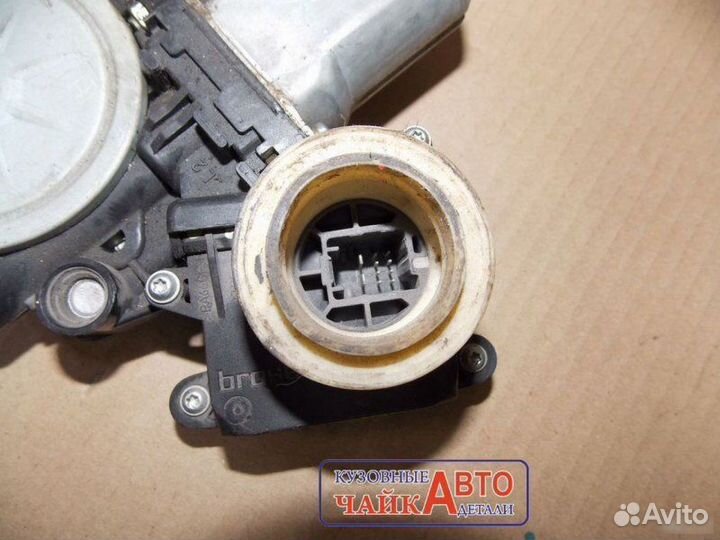 Стеклоподъемник передний левый Toyota Corolla 150