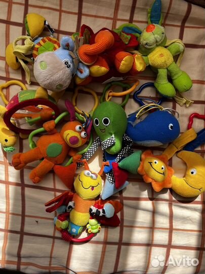 Подвесные развевающие игрушки погремушки