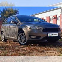 Ford Focus 1.6 MT, 2016, 137 000 км, с пробегом, цена 980 000 руб.