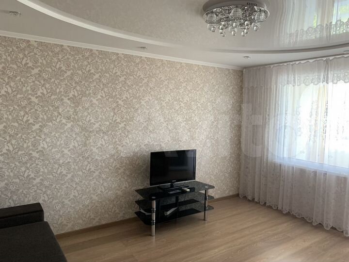 2-к. квартира, 70 м², 5/9 эт.