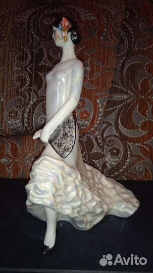 Статуэтка фарфор Балерина Кармен 