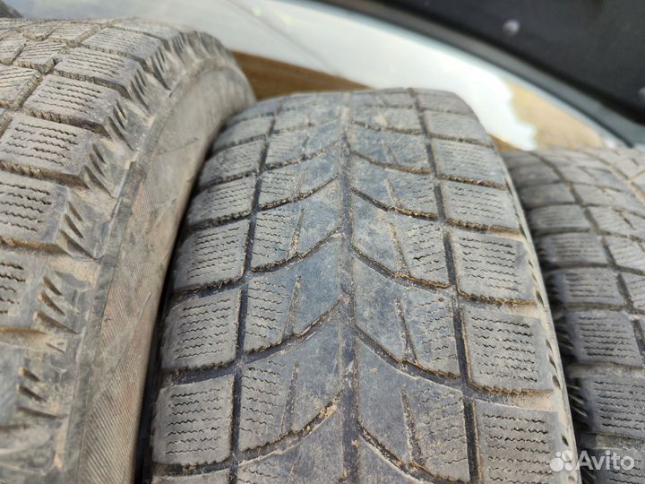 Bridgestone Blizzak WS-60 175/70 R13 82R