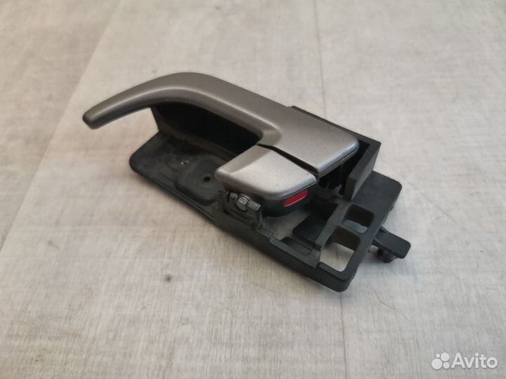 Ручка двери внутренняя задняя левая Geely Emgrand