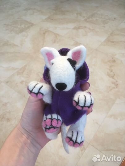 Игрушка собака из шерсти