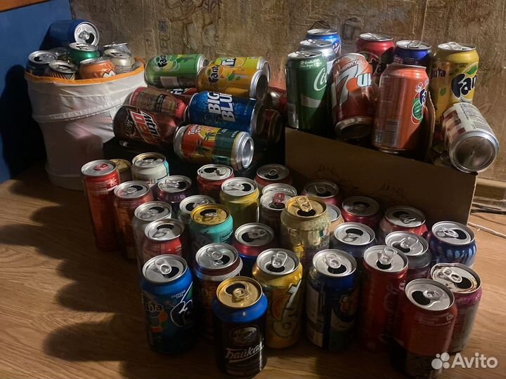 Коллекция баночек из под газировки