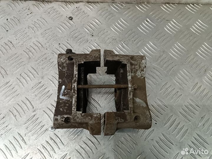 Суппорт задний левый для Peugeot-Citroen C5 1