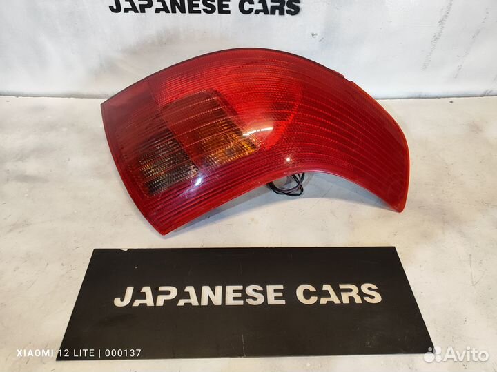 Фонарь задний правый Suzuki Swift