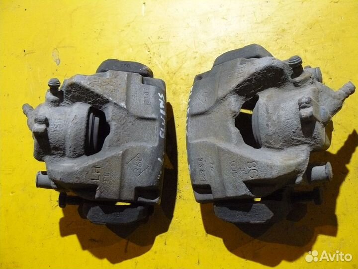 Суппорт передний для Renault Fluence 2013г