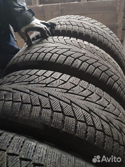 Hankook Winter I'Cept IZ2 215/55 R17 98T