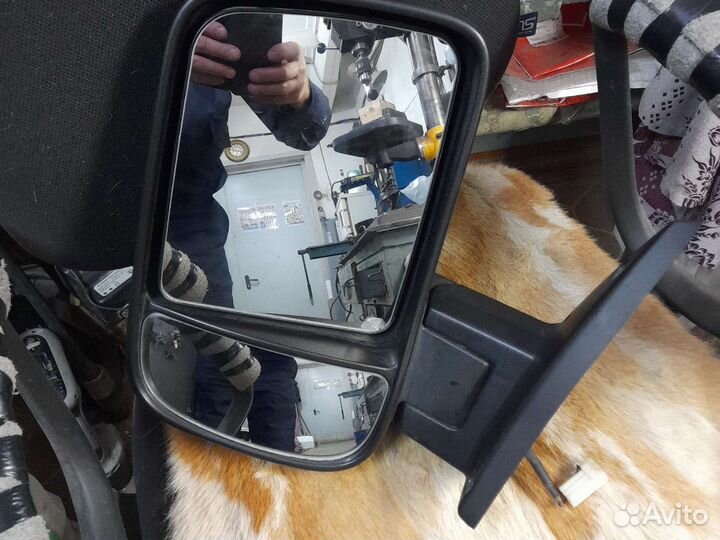 Левое зеркало на газель