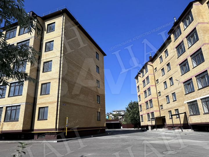 2-к. квартира, 63,9 м², 2/5 эт.
