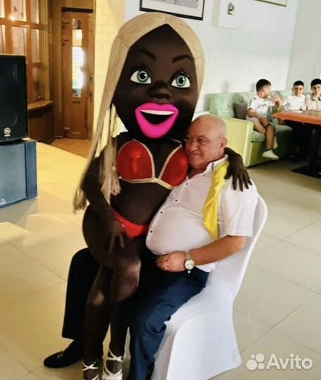 Шоу ростовых кукол, шуточный стриптиз