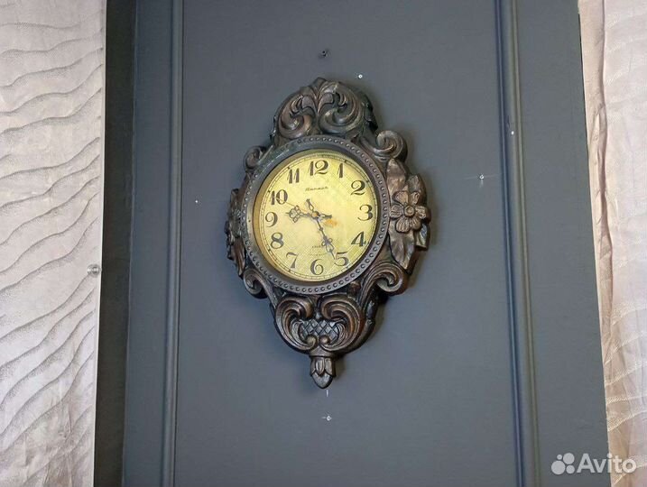 Старинные советские настенные часы Янтарь