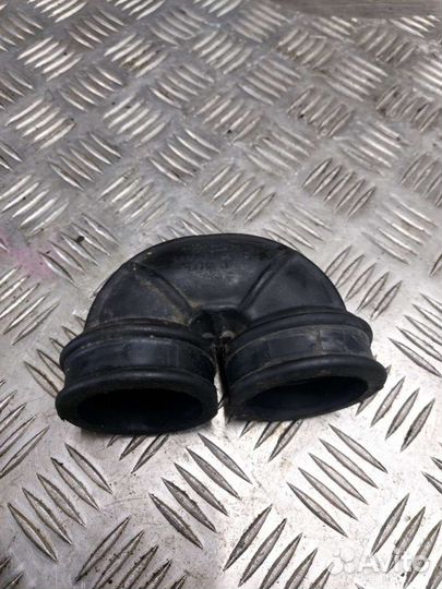 Патрубок интеркулера Ford Mondeo 2 97FF6K863AD