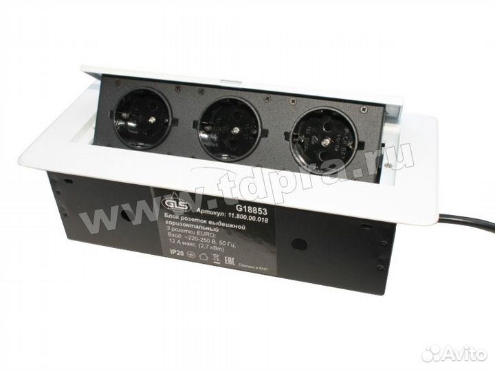 Блок розеток выдвижной горизонтальный, 3-euro, вну