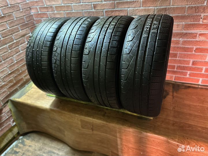 Pirelli Winter Sottozero 245/45 R18 100V