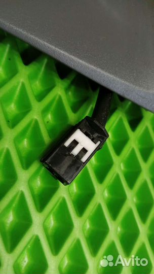 Центральный стоп-сигнал салона KIA Spectra