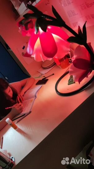 Букет цветов, светильник, Розы, лилии, хризантемы