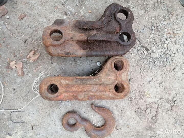 Скоба навески дт - 75