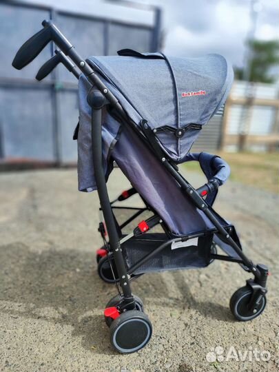 Прогулочная коляска новая