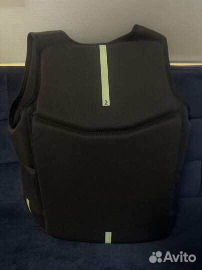 Жилет для вейкборда