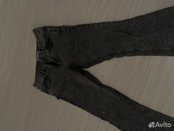 Джинсы клеш