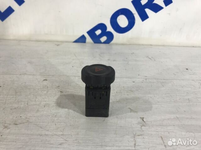 Кнопка аварийки renault sandero 1 1.6 мт