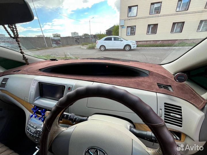 Автонакидка на панель алькантара Toyota Camry V70
