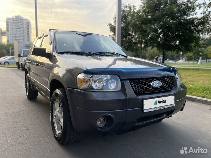 Ford Escape, 2004
