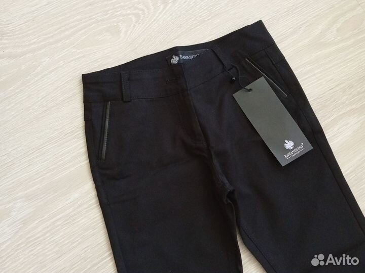 Брюки школьные р 134 \2-3класс на девочку