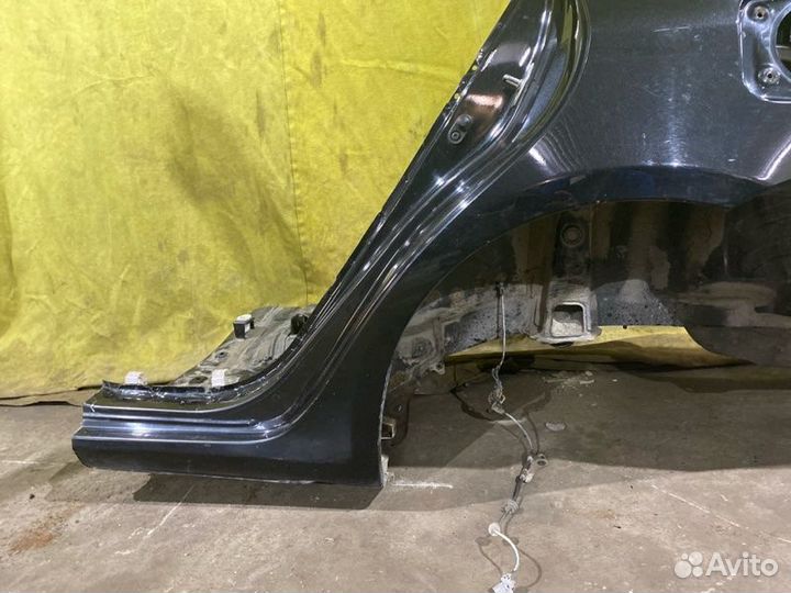 Крыло заднее левое Toyota Corolla