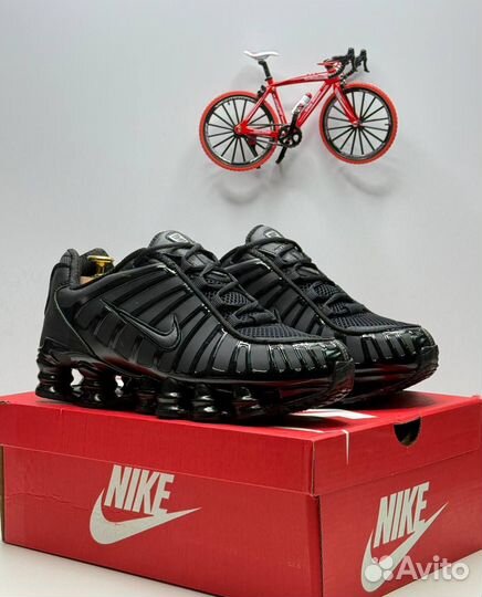 Кроссовки мужские nike shox