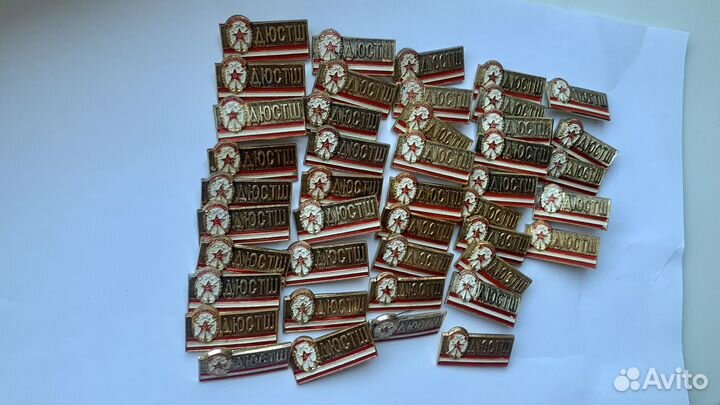 Советские значки по стрельбе на булавке