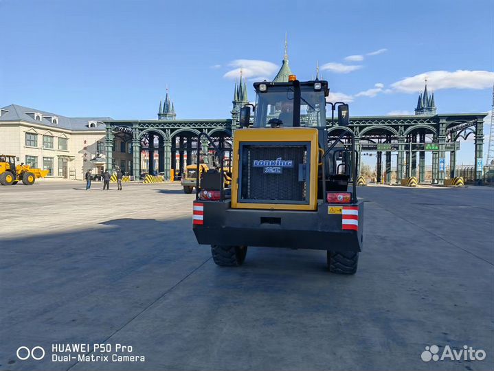 Фронтальный погрузчик Lonking CDM835, 2023