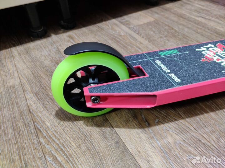 Трюковой самокат Tech Team Duker 202