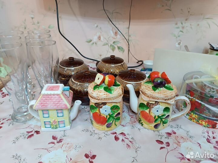 Посуда набор заварочник сахарница