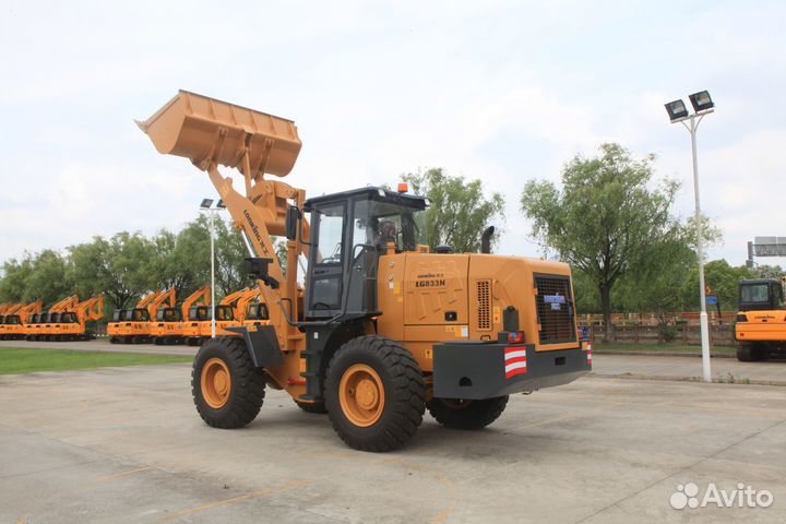 Фронтальный погрузчик Lonking LG833N, 2023