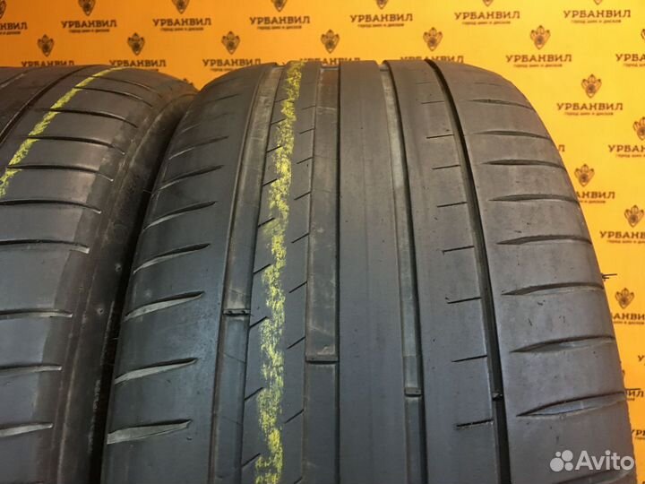 Michelin Pilot Sport 4 235/40 R19 96Y