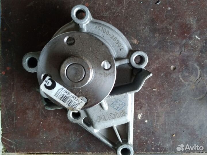 Помпа на hyundai accent
