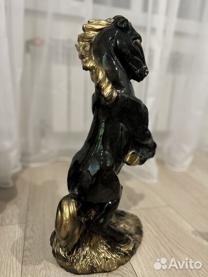 Фарфоровые статуэтки