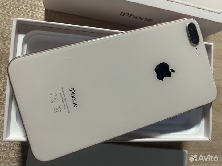 iPhone 8 Plus, 64 ГБ